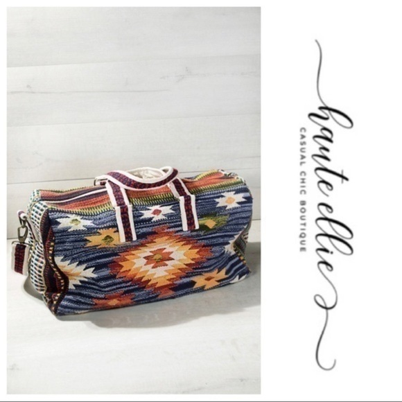 Montezuma’s Navajo & Southwestern Print Tr… - Picture 9 of 12